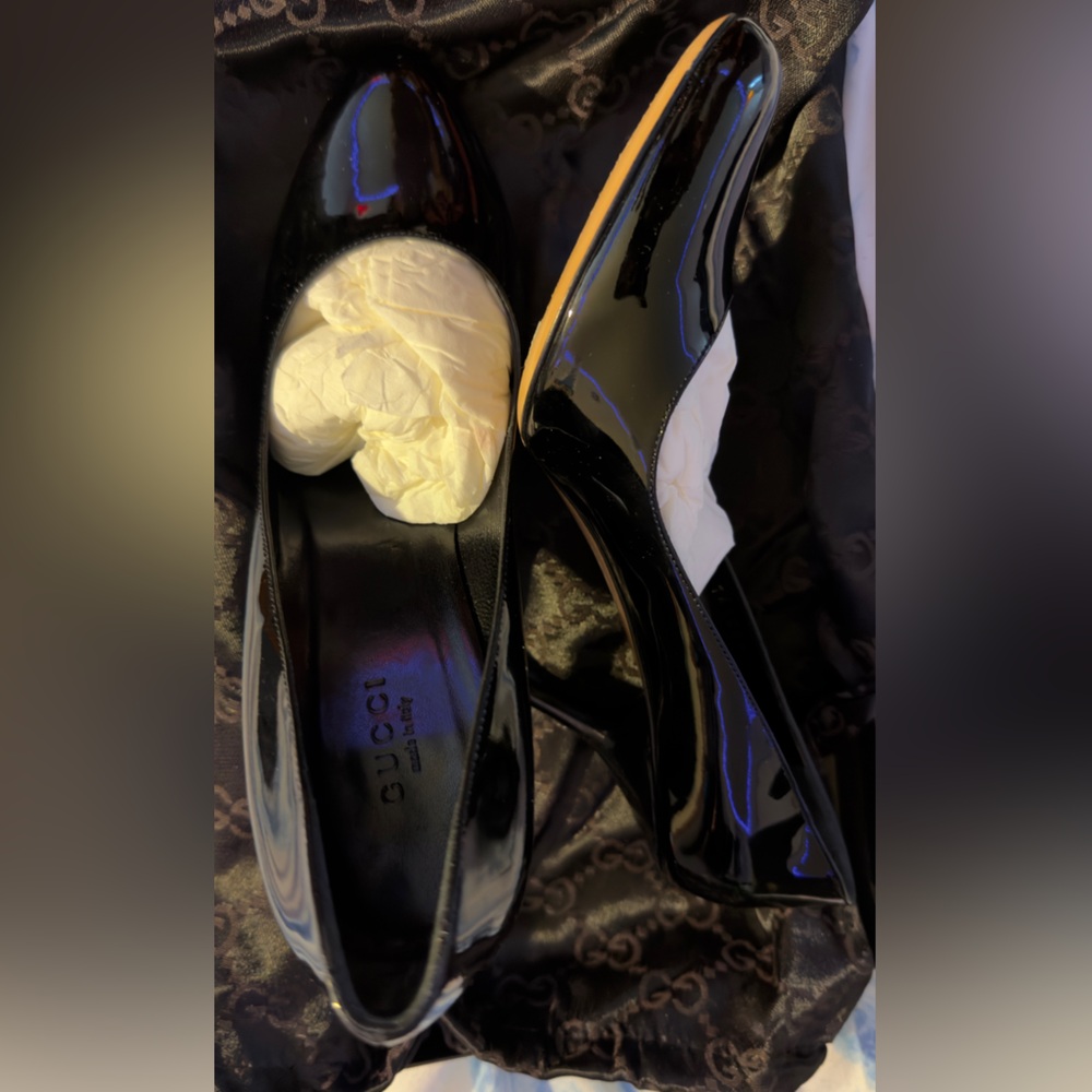Gucci Women's Shiny Black Heels